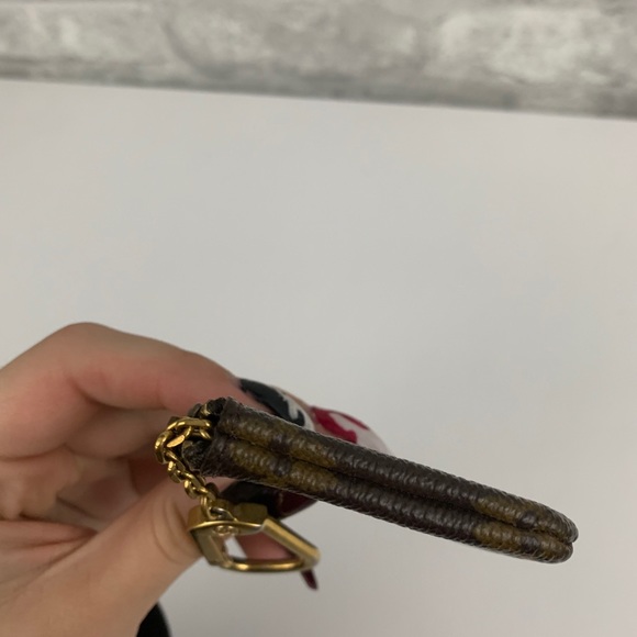 ❗️SOLD LOCALLY Louis Vuitton Key Pouch - Picture 9 of 13